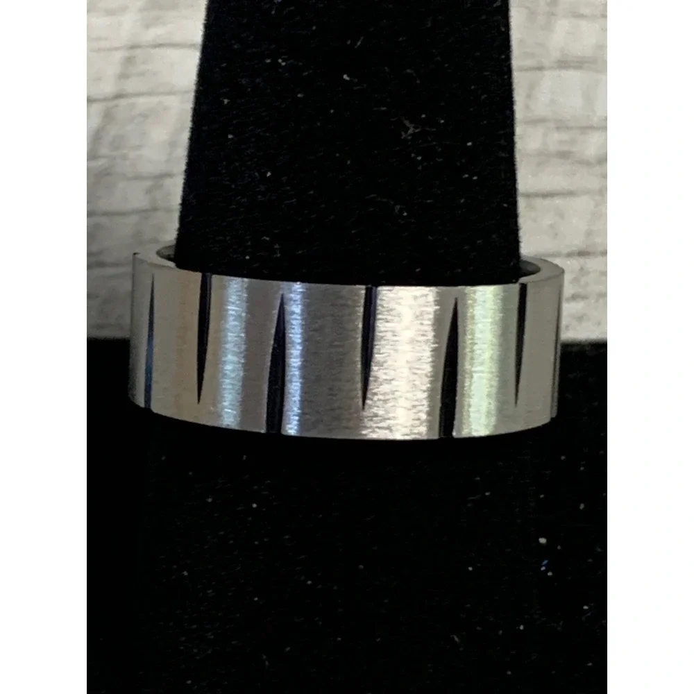 Mens Brushed Silver Tone Notched Industrial Band Ring Size 10.25 3380